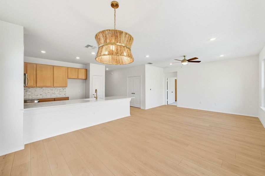 Spacious, unfurnished interior of a new home in McKinney Crossing, Austin (Image 20). Spacious, unfurnished interior of a new home in McKinney Crossing, Austin (Image 20).