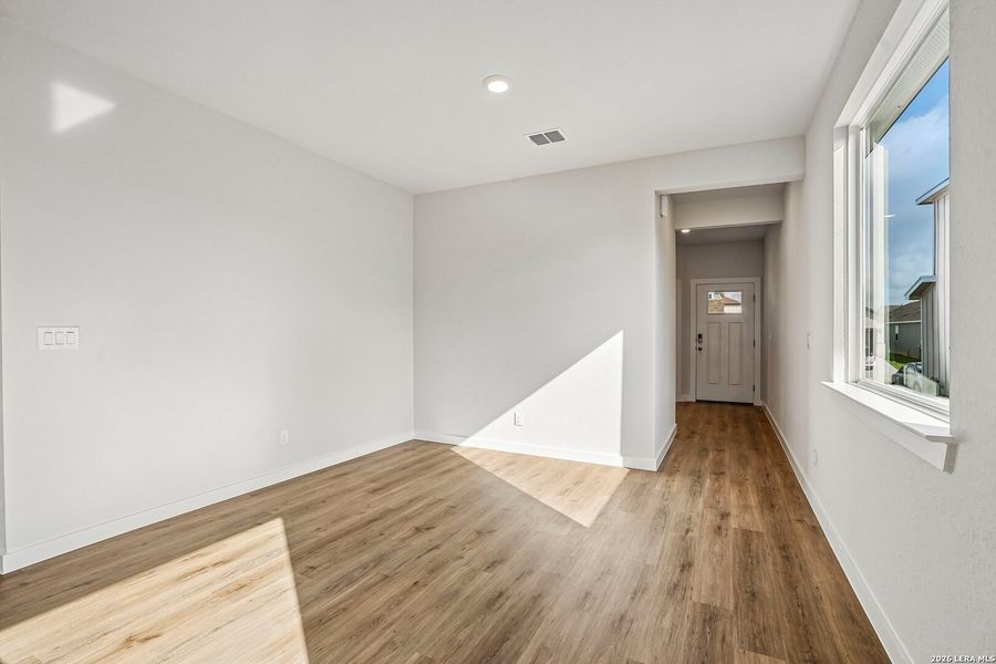 Spacious, unfurnished interior of a new home in , New Braunfels (Image 36). Spacious, unfurnished interior of a new home in , New Braunfels (Image 36).