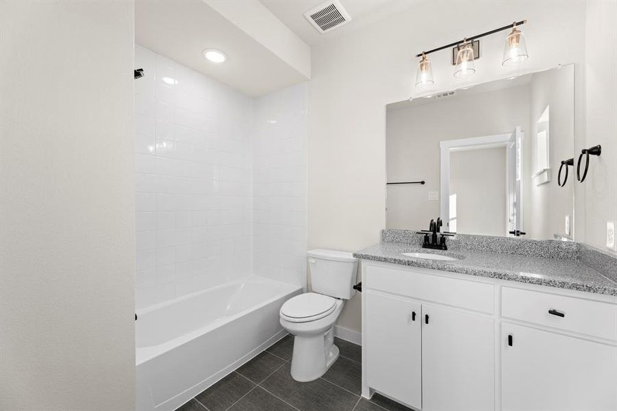 21. 1705 Morningside - 2ND Bath