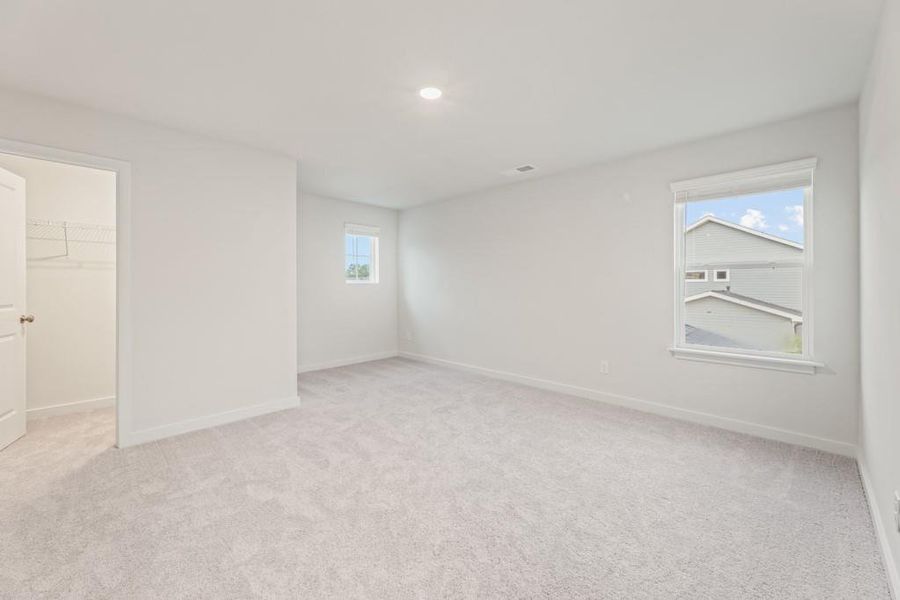 Spacious, unfurnished interior of a new home in Conner Farm, Dawsonville (Image 16).