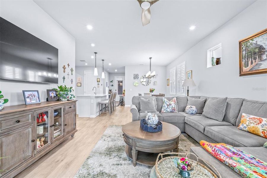 Furnished interior view inside a new home in , Wesley Chapel (Image 18).