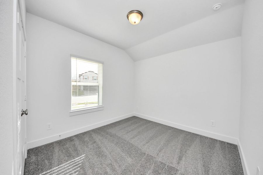 Spacious, unfurnished interior of a new home in Laurel Landing: Landmark Collection, Alvin (Image 23).