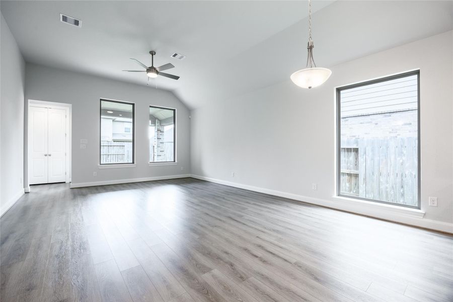 Image 2 of a home in Sunterra.