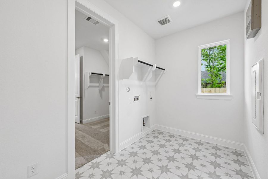Spacious, unfurnished interior of a new home in , Magnolia (Image 17).