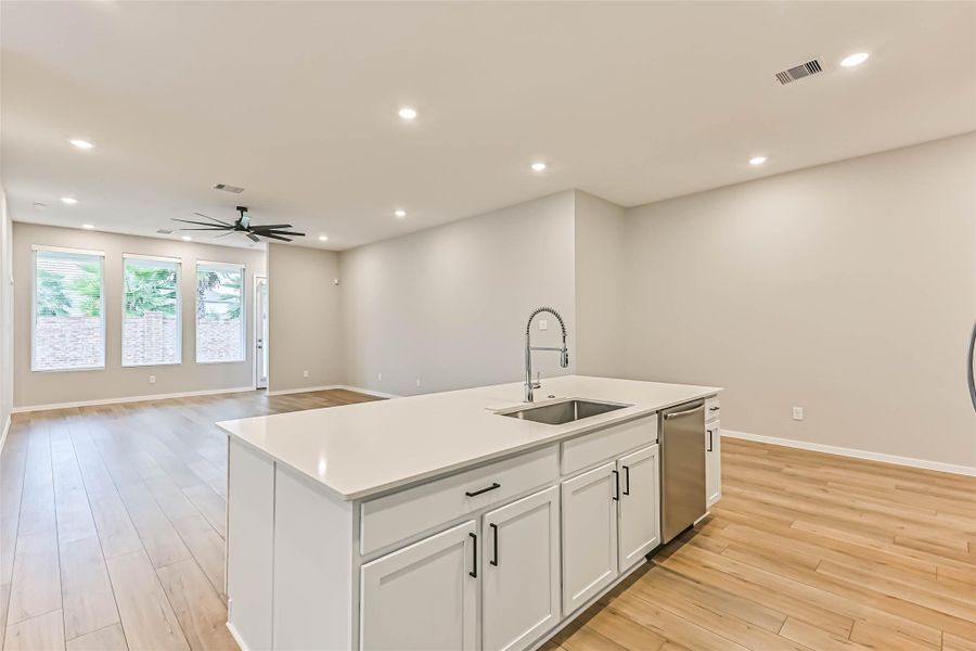 Furnished interior view inside a new home in Lago Mar, Texas City (Image 6).