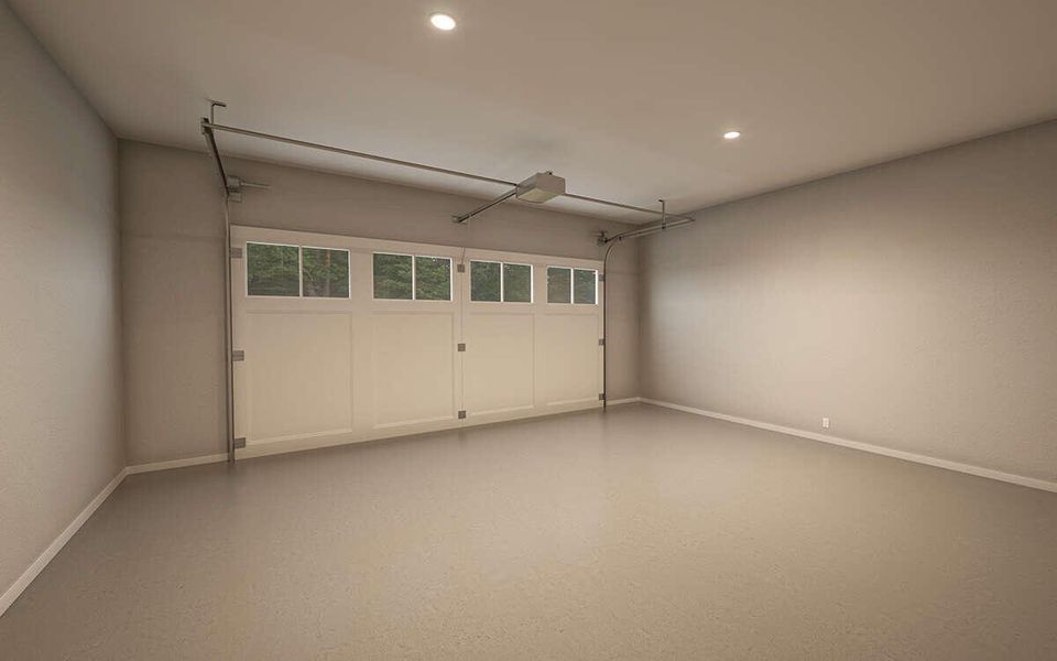 Spacious, unfurnished interior of a new home in , Goose Creek (Image 22).