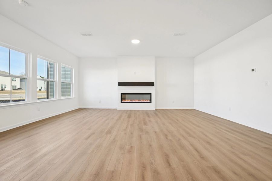 Representative images and renderings are for illustrative purposes. Actual structural options and design finishes of home may vary. Representative images and renderings are for illustrative purposes. Actual structural options and design finishes of home may vary.