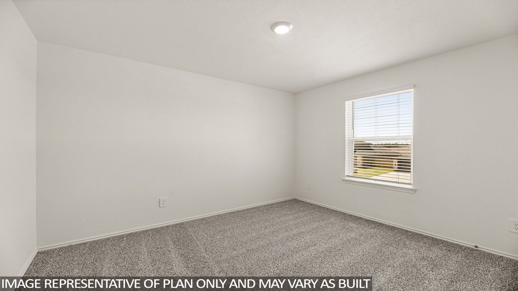 Spacious, unfurnished interior of a new home in River Ranch Trails, Dayton (Image 20).