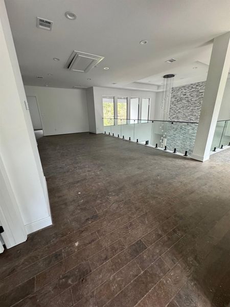 Image 47 of a home in .