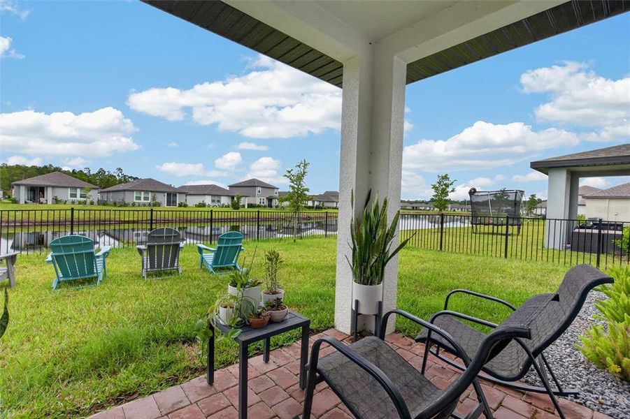 Exterior details and patio area of a home in Links Terrace, Daytona Beach (Image 24).