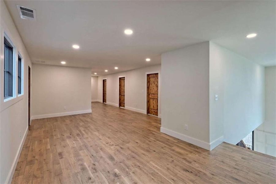 Spacious, unfurnished interior of a new home in , Clayton (Image 48).