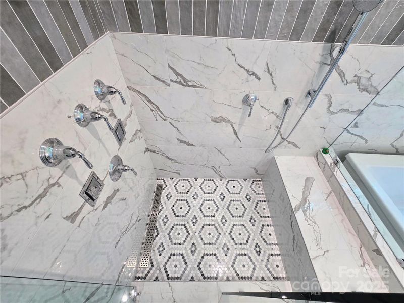 Image 42 of a home in .