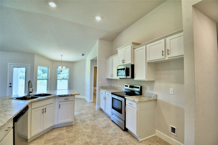 Furnished interior view inside a new home in Cadence Crossing, Auburndale (Image 10). Furnished interior view inside a new home in Cadence Crossing, Auburndale (Image 10).