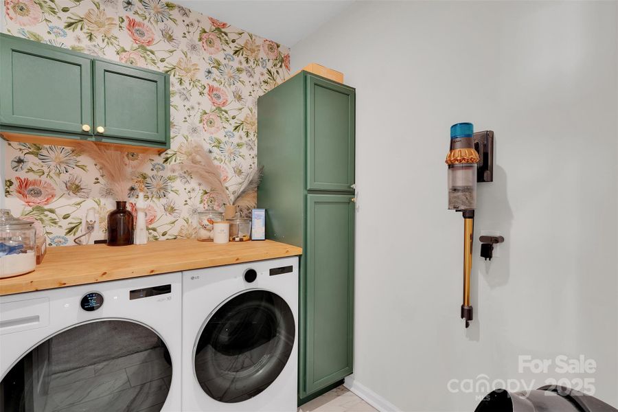 Close-up of interior finishes inside a home in , Kannapolis (Image 18). Close-up of interior finishes inside a home in , Kannapolis (Image 18).