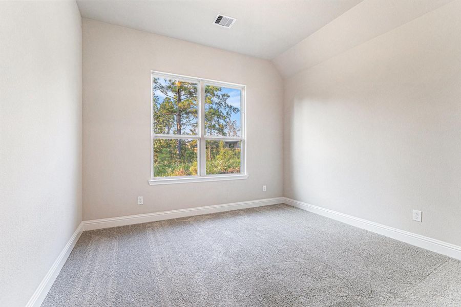 Spacious, unfurnished interior of a new home in Deer Pines, Conroe (Image 27). Spacious, unfurnished interior of a new home in Deer Pines, Conroe (Image 27).