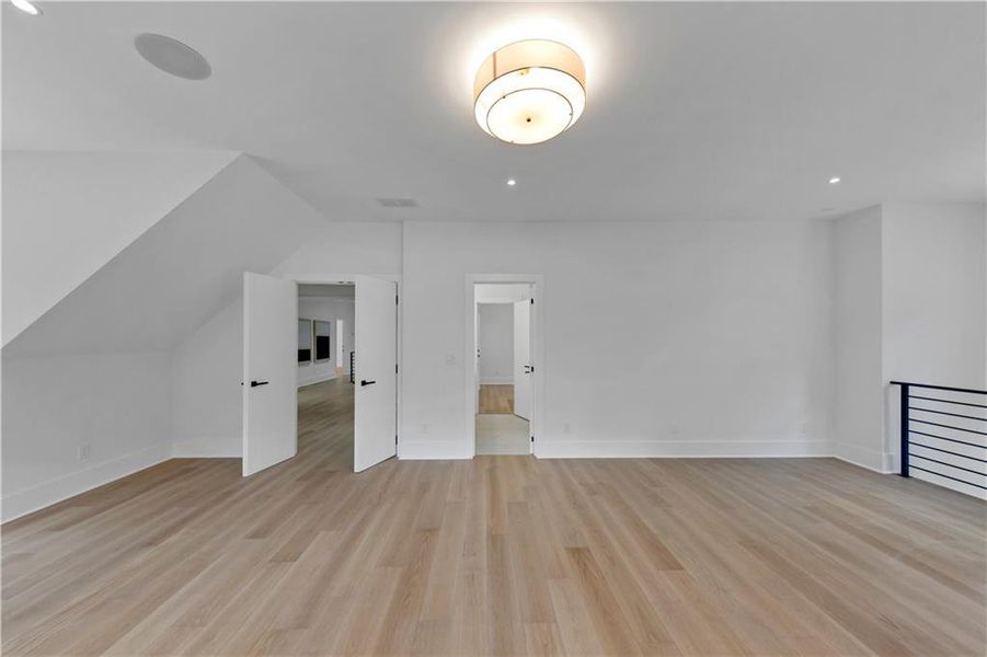 Spacious, unfurnished interior of a new home in , Marietta (Image 40).