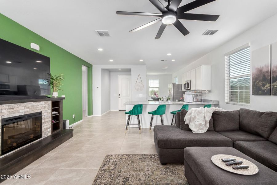 08 - Excelsior 08 - Excelsior