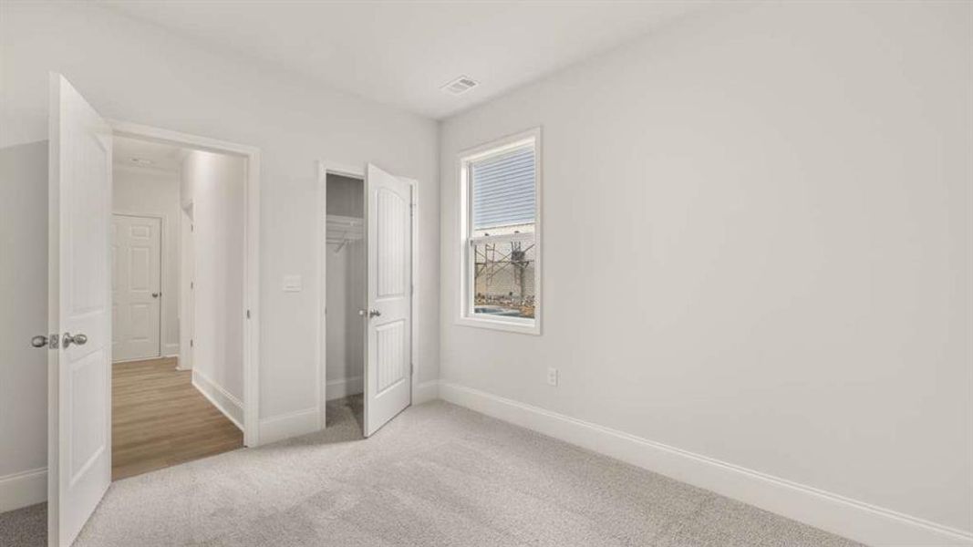 Spacious, unfurnished interior of a new home in Holland Estates, Powder Springs (Image 20).