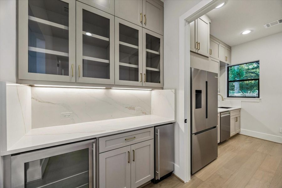 Butlers pantry & second kitchen