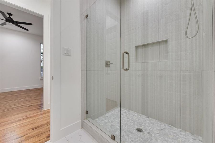 Spacious, unfurnished interior of a new home in , Dallas (Image 20).