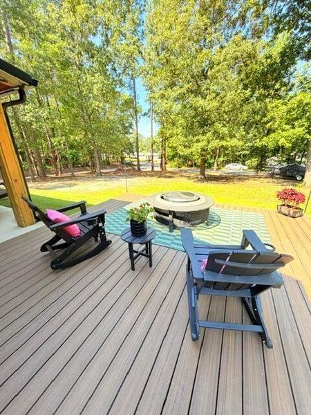 Exterior details and patio area of a home in , Manning (Image 41).