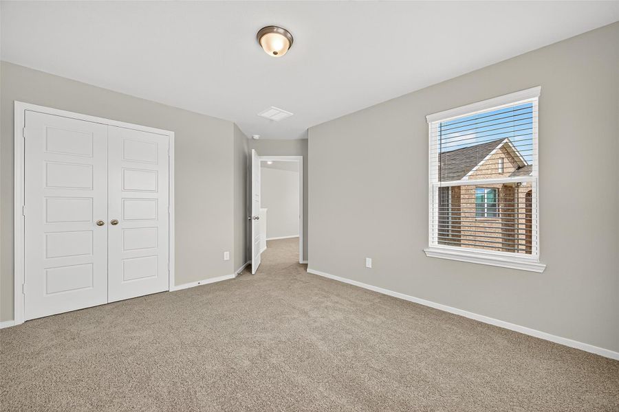 Spacious, unfurnished interior of a new home in Sunterra, Katy (Image 20). Spacious, unfurnished interior of a new home in Sunterra, Katy (Image 20).