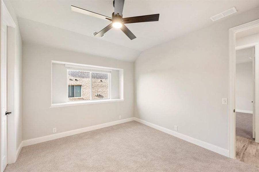 Spacious, unfurnished interior of a new home in Hayes Crossing, Midlothian (Image 24).