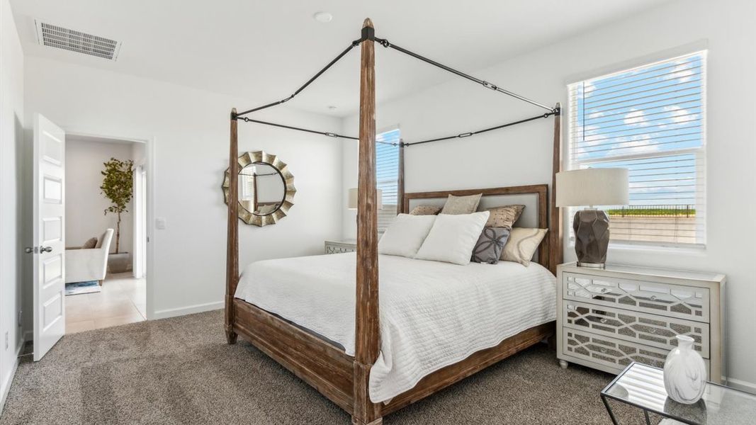 Representative furnished interior of a home built from the Camden by D.R. Horton in Sorrento, Maricopa (Image 16).