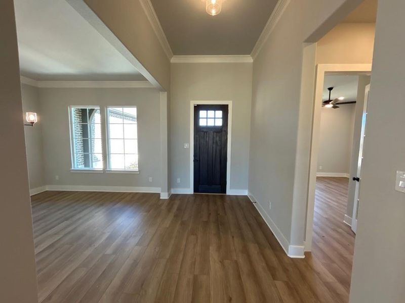 Spacious, unfurnished interior of a new home in Creekview Addition, Van Alstyne (Image 11).