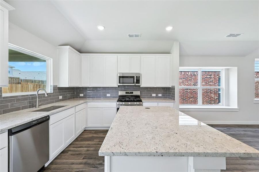 Furnished interior view inside a new home in Simpson Crossing, McKinney (Image 12).