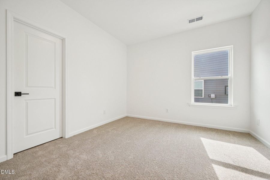 39-web-or-mls-Darius Ln-S0402-039