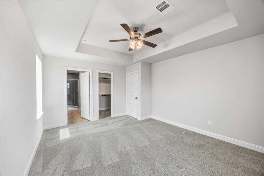 Spacious, unfurnished interior of a new home in Grand Oaks Reserve, Cleveland (Image 12). Spacious, unfurnished interior of a new home in Grand Oaks Reserve, Cleveland (Image 12).