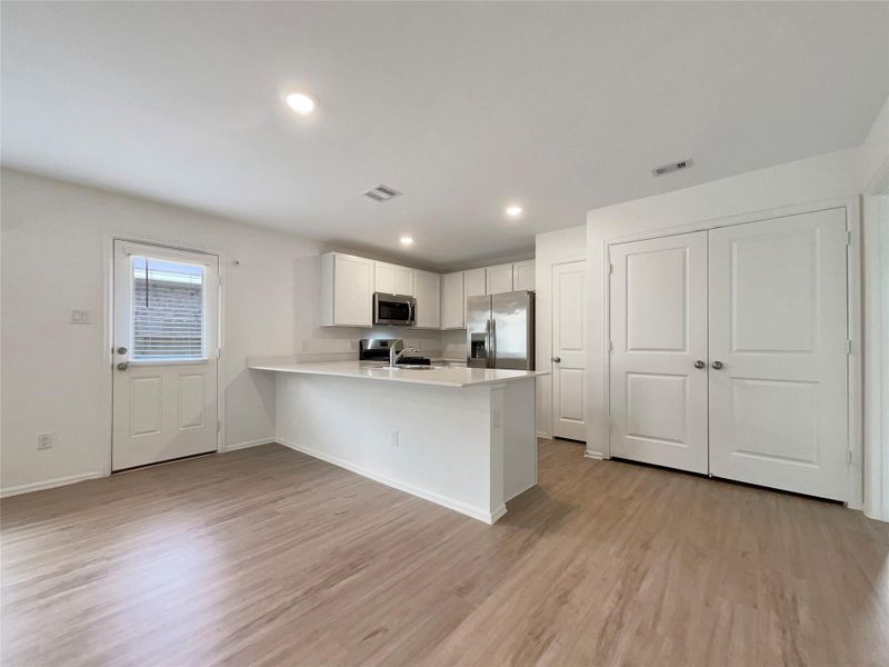 Image 3 of a home in . Image 3 of a home in .