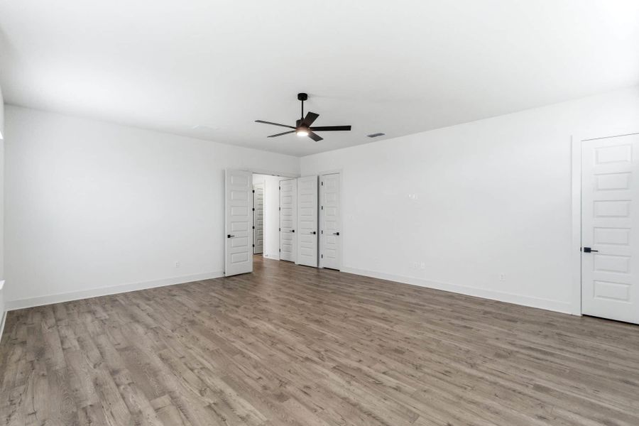Spacious, unfurnished interior of a new home in Regency Ranch, Marion (Image 53).