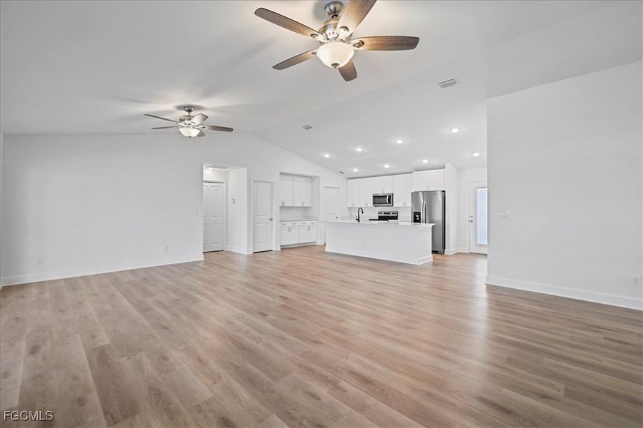 Image 31 of a home in Cape Coral.