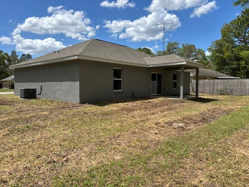 Exterior details and patio area of a home in , Dunnellon (Image 3). Exterior details and patio area of a home in , Dunnellon (Image 3).