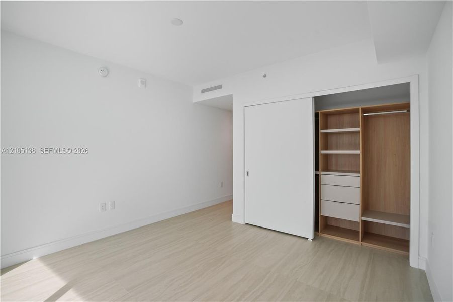 Spacious, unfurnished interior of a new home in , North Miami (Image 38).