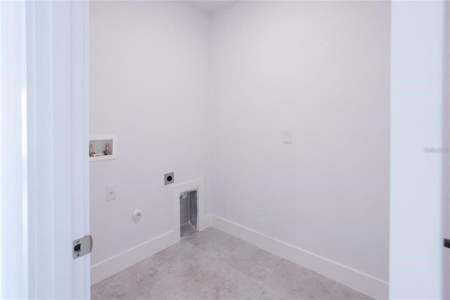 Image 33 of a home in .