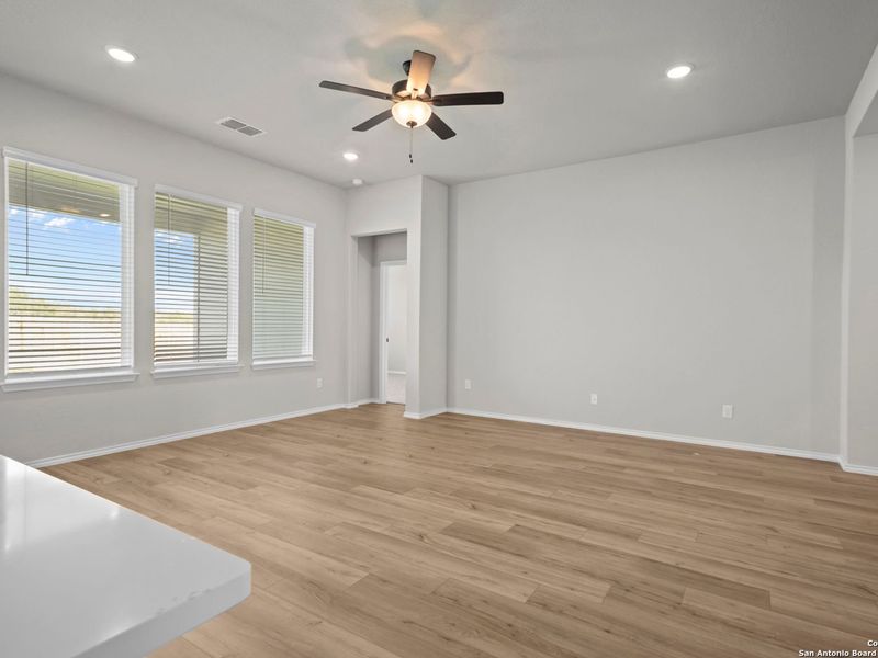Spacious, unfurnished interior of a new home in Horizon Pointe, Converse (Image 26). Spacious, unfurnished interior of a new home in Horizon Pointe, Converse (Image 26).