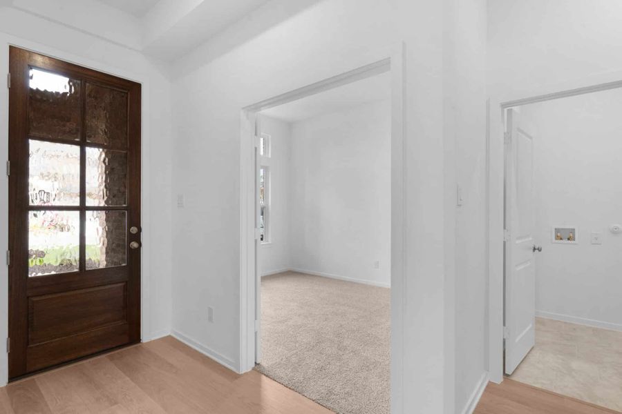 Spacious, unfurnished interior of a new home in Briarwood, Elgin (Image 21).