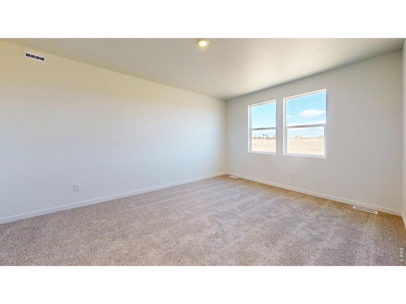 Spacious, unfurnished interior of a new home in Hudson Hills, Hudson (Image 9).