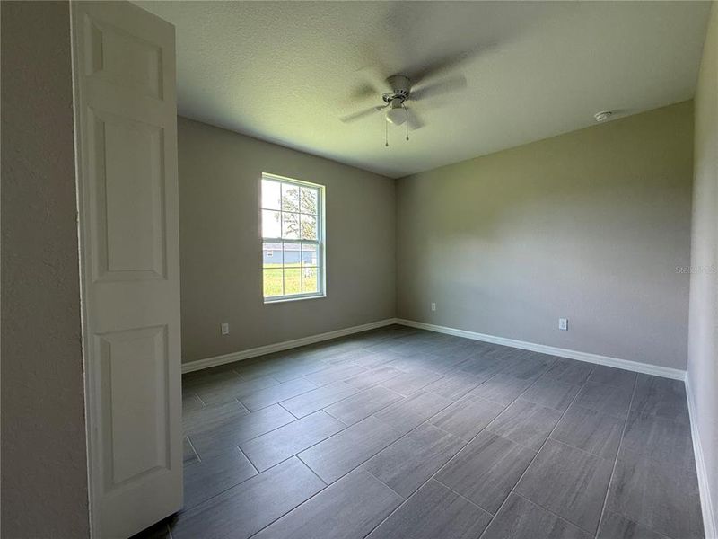 Spacious, unfurnished interior of a new home in , Dunnellon (Image 20).