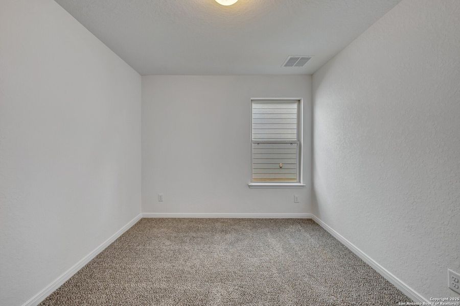 Spacious, unfurnished interior of a new home in Park Place, New Braunfels (Image 36). Spacious, unfurnished interior of a new home in Park Place, New Braunfels (Image 36).