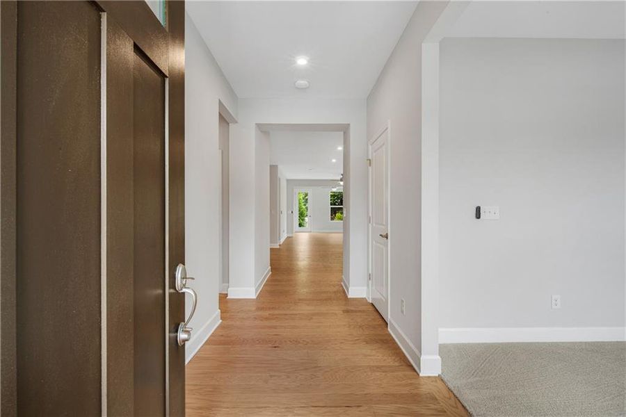 Spacious, unfurnished interior of a new home in Lakecrest, Buford (Image 29).