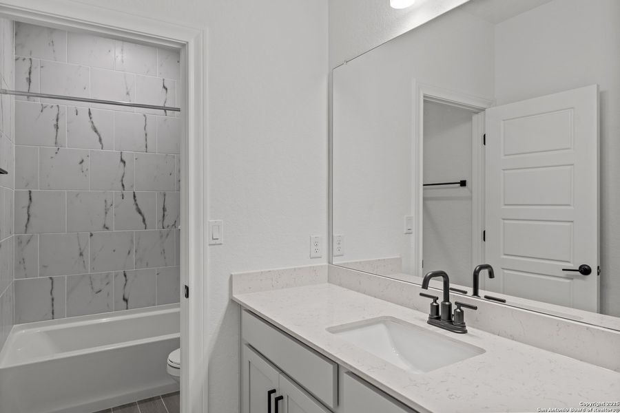 Furnished interior view inside a new home in Bison Ridge, San Antonio (Image 6). Furnished interior view inside a new home in Bison Ridge, San Antonio (Image 6).