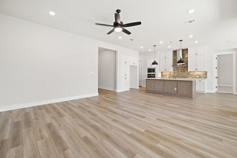 Spacious, unfurnished interior of a new home in Capitol Collection at Lariat, Liberty Hill (Image 28). Spacious, unfurnished interior of a new home in Capitol Collection at Lariat, Liberty Hill (Image 28).