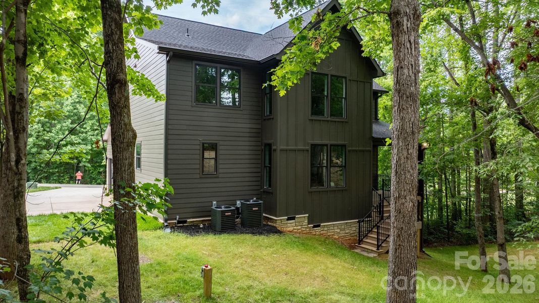 Exterior details and patio area of a home in , Lincolnton (Image 30).