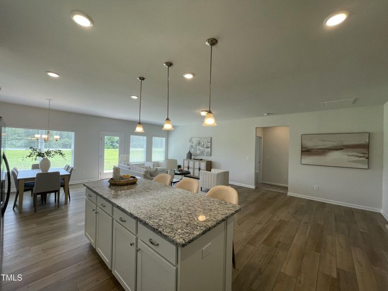 20250809_174829933_iOS