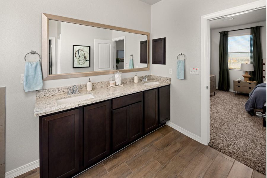 Representative furnished interior of a home built from the Ocotillo by View Homes in Summer Sky, El Paso (Image 16).