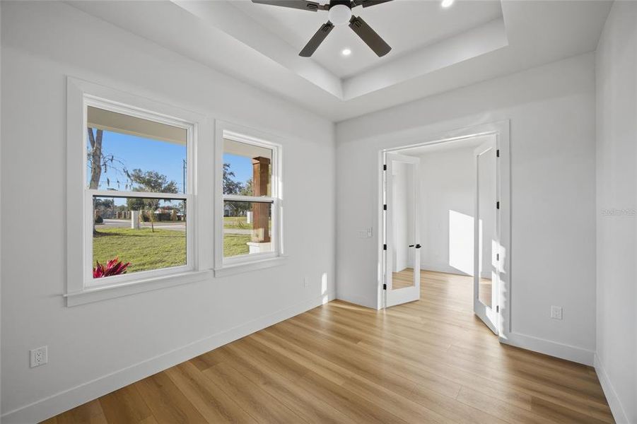 Spacious, unfurnished interior of a new home in , Plant City (Image 55).